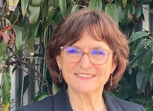 Françoise Savés, de la légitimité dans la voix