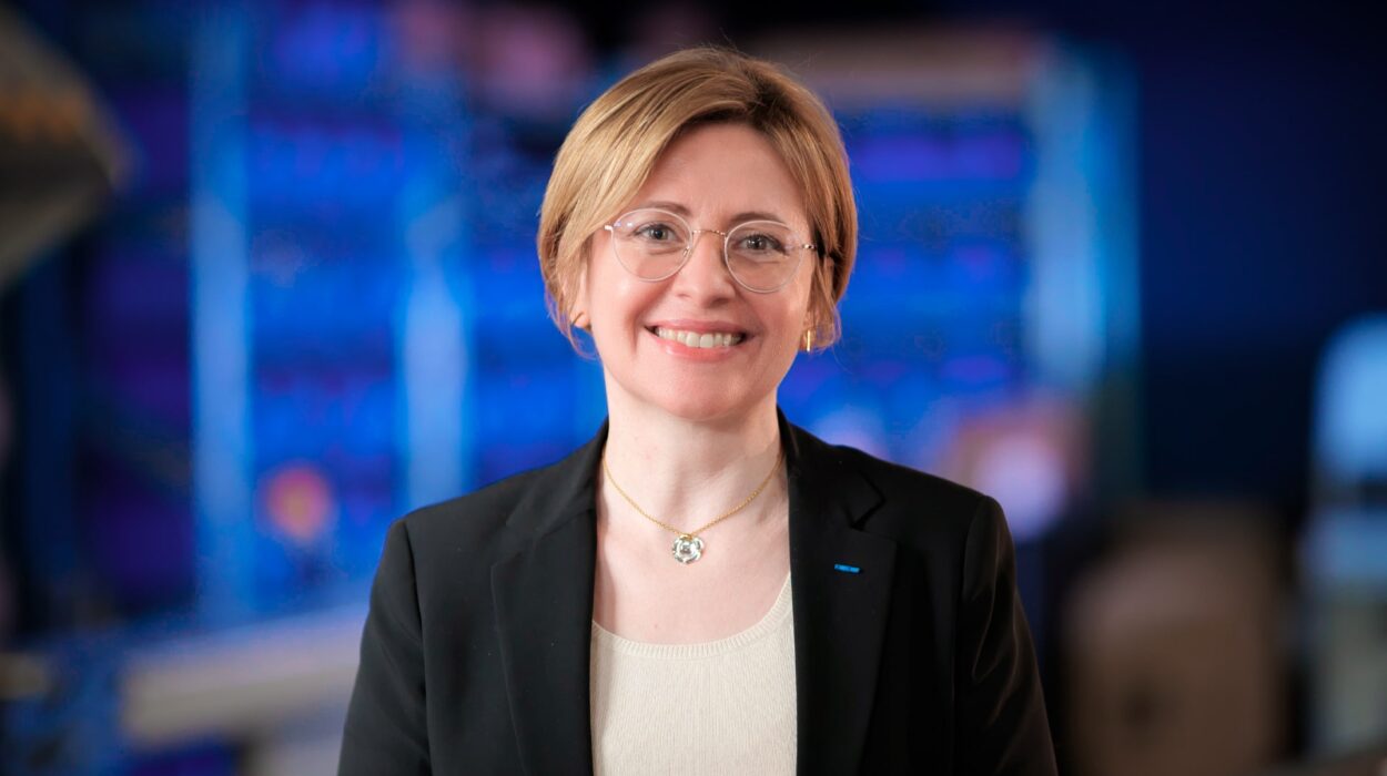 Catherine Guerniou, une voix de femme pour diriger les hommes